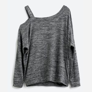 Mely Single Cold Shoulder Knit Top